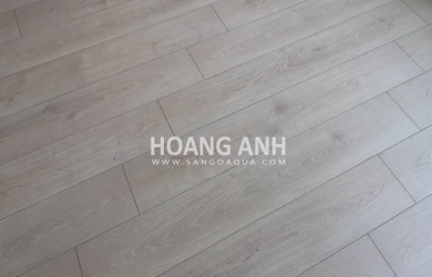 Công trình sàn gỗ Egger Aqua 2350 lắp đặt nhà phố quận Bình Thạnh